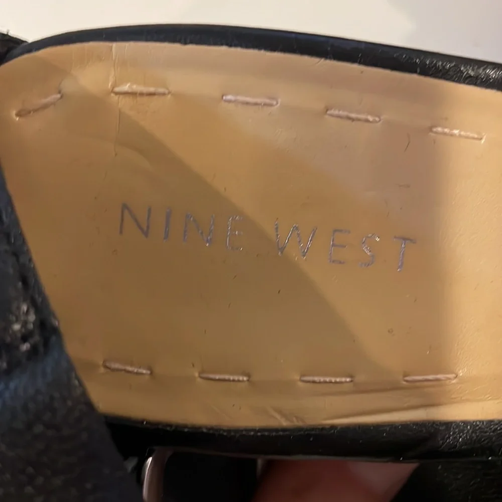 Nine West black strappy sandals - Picture 6 of 8